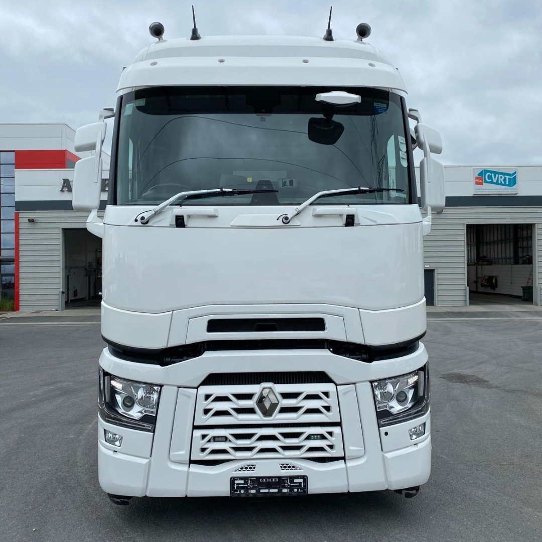 2020_Renault_T-High_520_6×2_2[1]