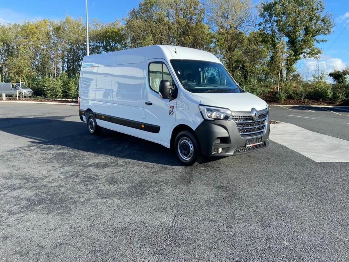 2024 Renault Master Red Edition 1