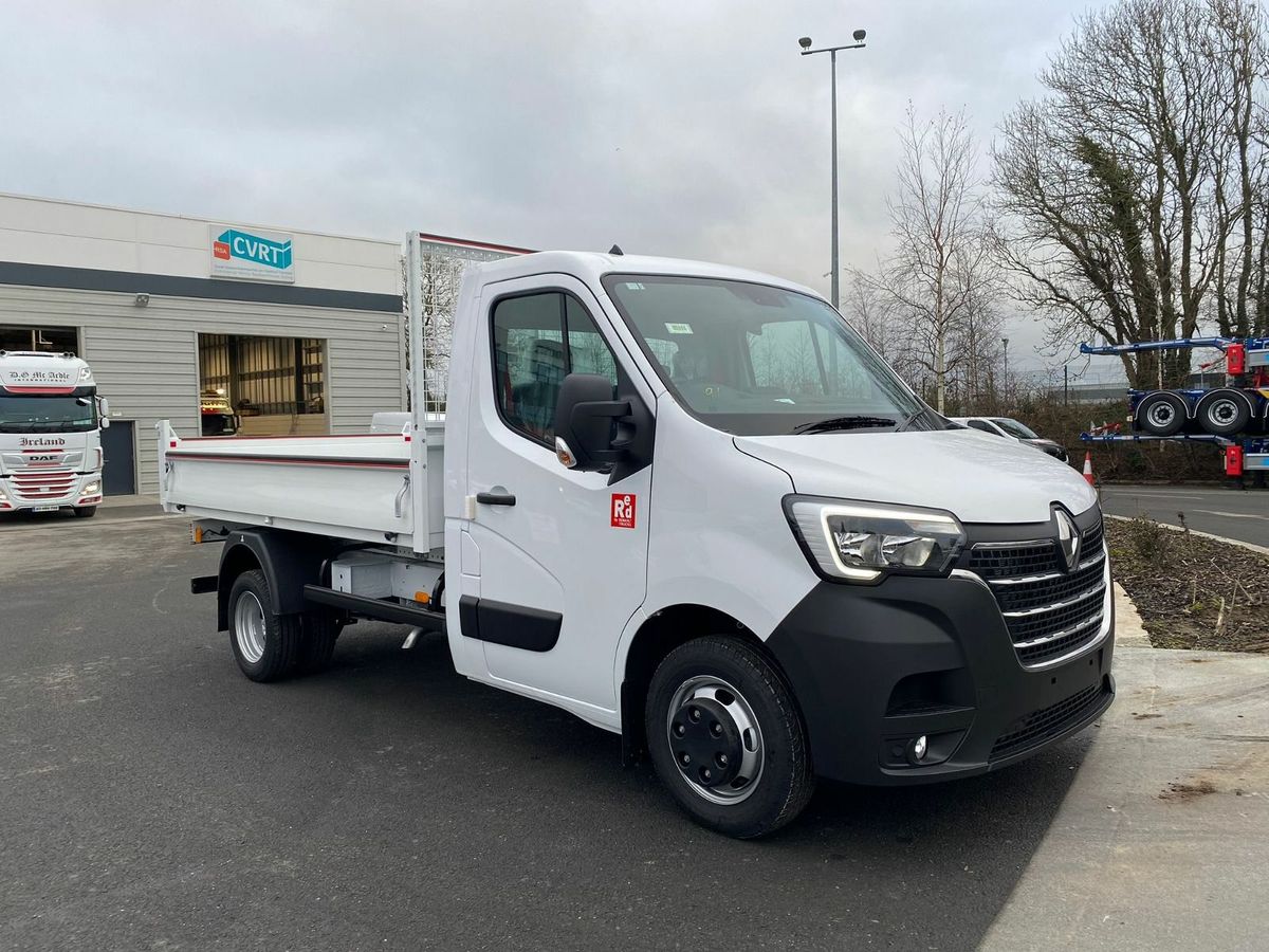 New Renault Master Tipper 1